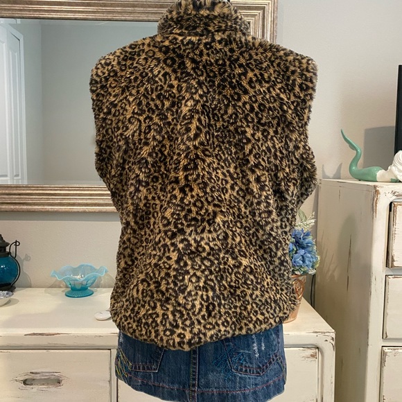 Gorgeous Cejon leopard print vest! Sz. M - Picture 6 of 11